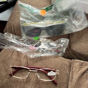 Sun glasses two brown one black